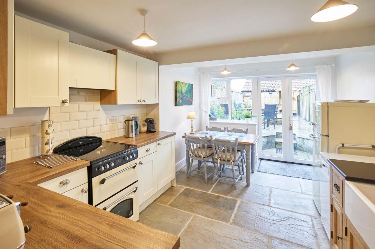 Holiday home Host & - Willow Helmsley