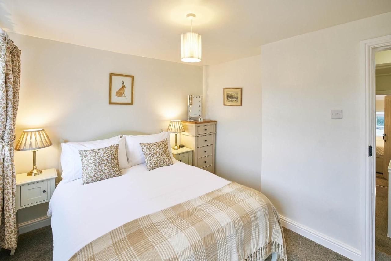 Host & - Willow Holiday home